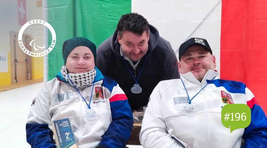 Český tým mixed-doubles curlingu vozíčkářů Radek Musílek a Žaneta Schmuttermeierová pod vedením trenéra Víta Nekovaříka | Český paralympijský výbor