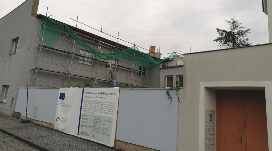 Jeden z objektů stavaři připravovali také ve Skutči, kam se také přesune ředitelství Domova Rychmburk.