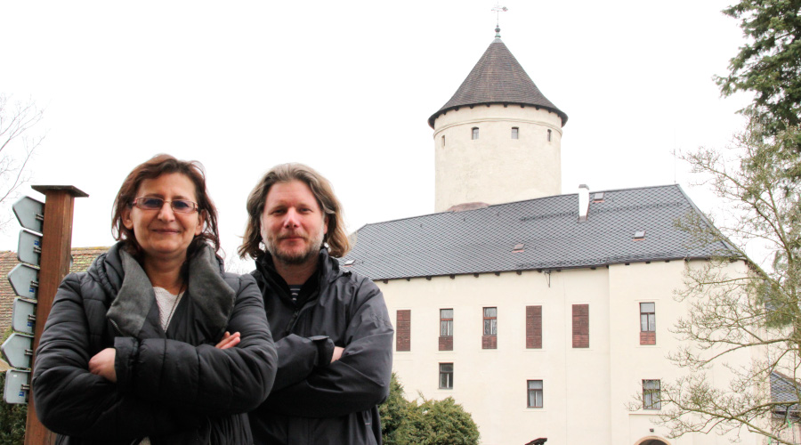 Sociální pracovnice Iva Novotná a ředitel Jakub Vávra z Domova na hradě Rychmburk pracují s lidmi s duševním onemocněním